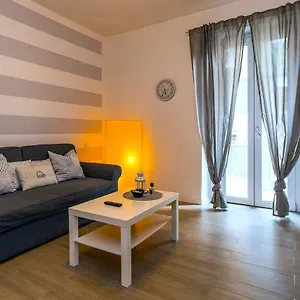 Casa Di Colombo La Spezia